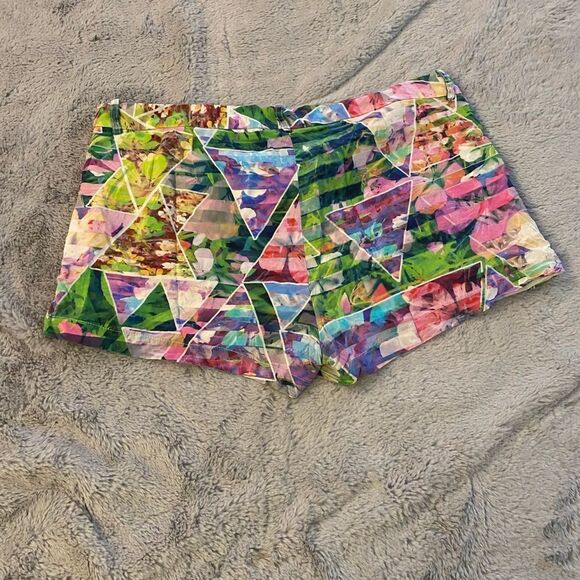 Amanda Uprichard 100% silk shorts, L - Picture 4 of 7